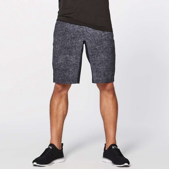 Lululemon Men's T.H.E. Short Linerless Gridiron Starlight Black M - Picture 3 of 15